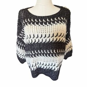 Victoria's Secret Black and White Wool Blend Oversozed Knit Sweater Sz XS